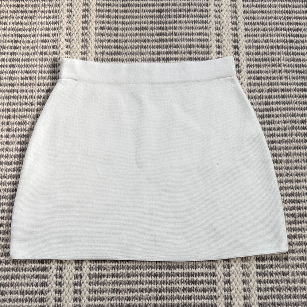 Zara Elegant white Mini Skirt